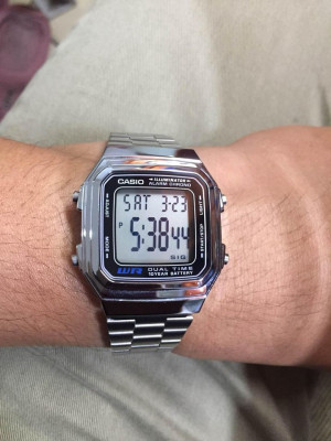 Forsale Casio classic unisex complete box