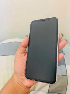 IPHONE XR 128gb
