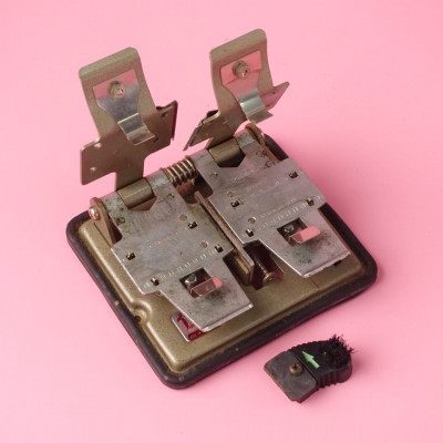 Cement splicer for film