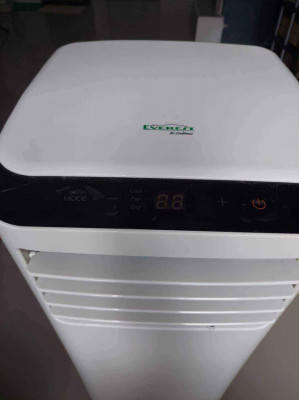 Everest portable aircon 1HP