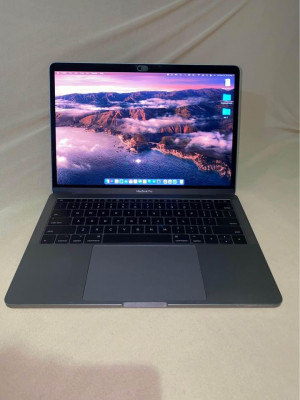 2017 MacBook Pro 13-inch 128 gb Space Grey