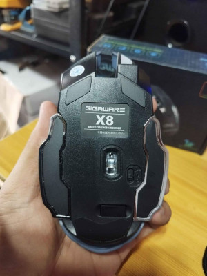 Gigawear x8 wireless gaming mouse