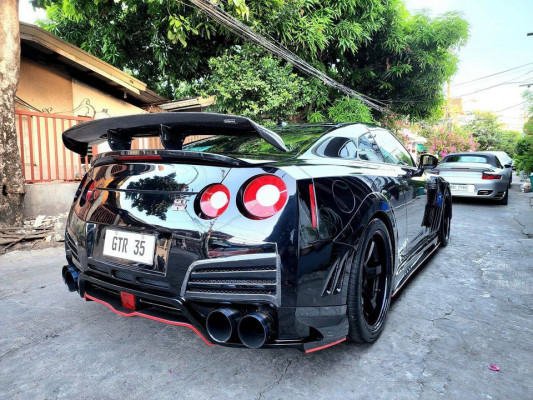 2009 Nissan gt-r