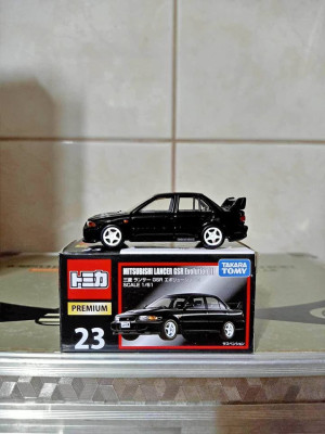 Tomica Premium