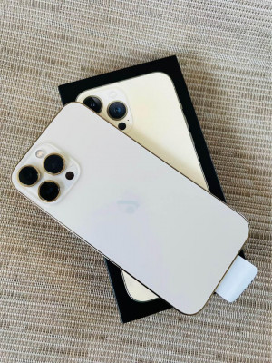 Iphone 13 pro max Gold