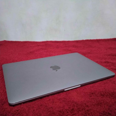 Macbook Pro 2019 13-inch 8GB RAM 256SSD STORAGE