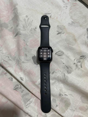 Apple Watch SE 1st Gen 40mm