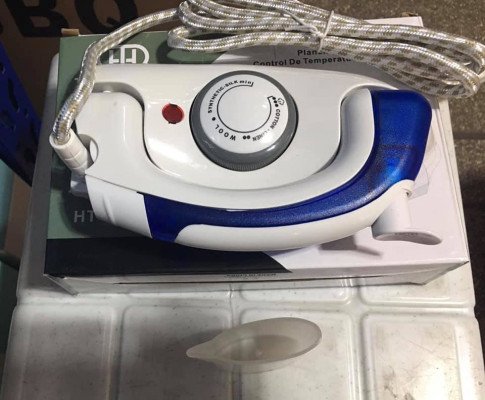 PORTABLE TRAVEL MINI IRON