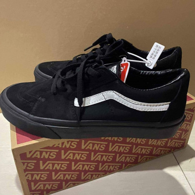 VANS VAULT