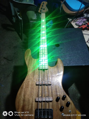 Bacchus Jazz Bass LED