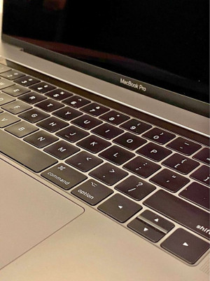 MacBook Pro (15-inch, 2017) 512GB