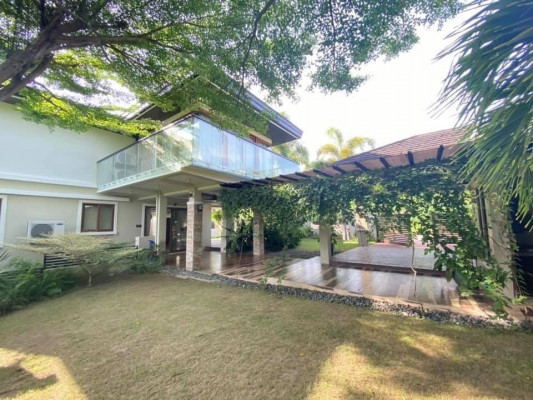 2 STOREY NORTHCREST HOUSE & LOT FOR SALE