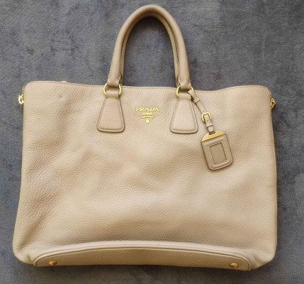 Prada Bag - 💯 authentic
