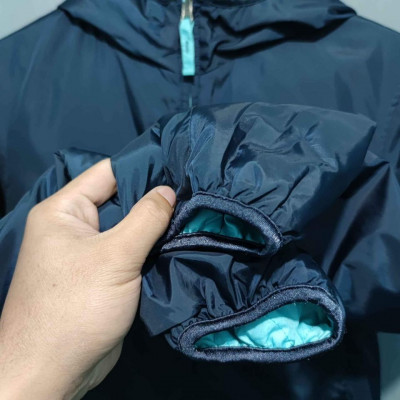 UNIQLO SEMI PUFF REVERSIBLE WINDBREAKER