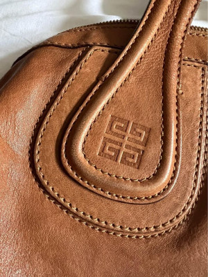 Givenchy Medium Nightingale