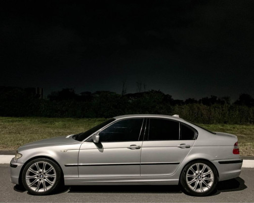 2005 BMW E46 325i SMG