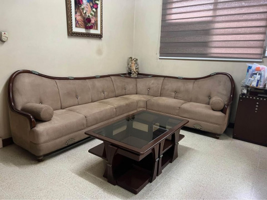 Sofa set with coffee table