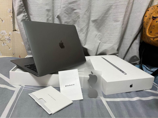 MACBOOK AIR M1 256GB-8GB WITH ISSUE