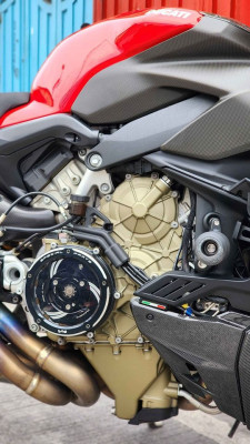 2021 Ducati streetfighter v4s