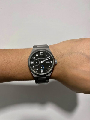 Horage Autark Limited edition