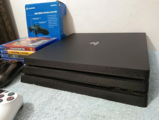 ps4 pro 2 control 4 games