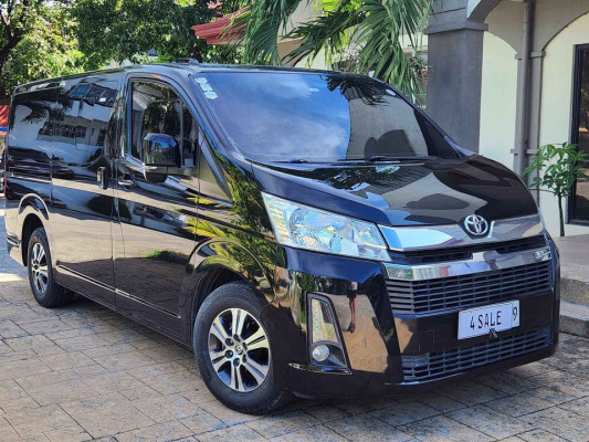 2019 Toyota gl grandia