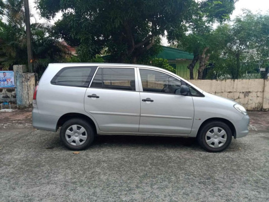 2010 Toyota innova