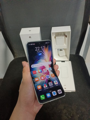 my months old Huawei P50 POCKET 8/256 GB to your?