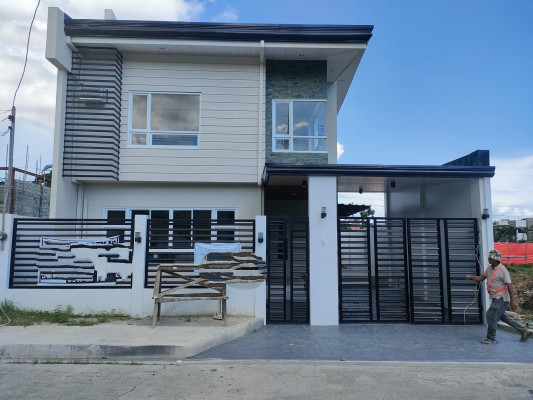 BRAND NEW 2 STOREY HOUSE & LOT FOR SALE