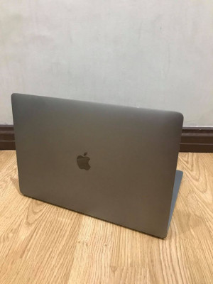 Macbook Pro 2020 Touchbar 13-Inch Core i5 High-Quality Mac