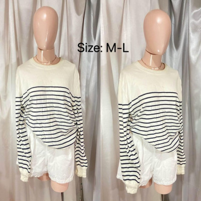 M-L Tops/ Knitted sweater