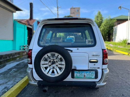 2008 Isuzu crosswind