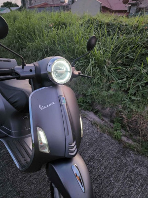 Vespa Design Electric Scooter