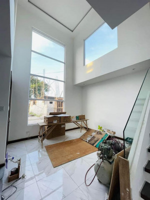BRAND NEW HIGH CEILING HOUSE IN GREENWOODS EXECUTIVE VILLAGE- PASIG CITY