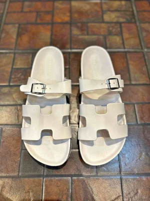 Steve madden white sandals