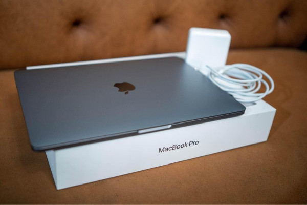 MacBook Pro (13-inch, M1, 2020)