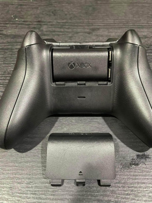 Xbox Series X Wireless Controller With Battery Pack