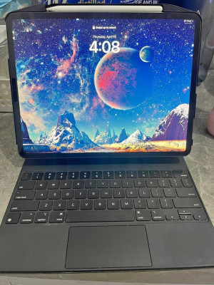 iPad Pro 12.9-inch (4th generation)