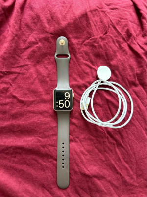 Apple Watch Series 2 42mm Sports Gold Negotiable