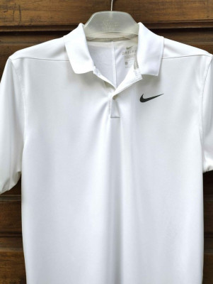 Nike golf white Polo shirt medium on tag