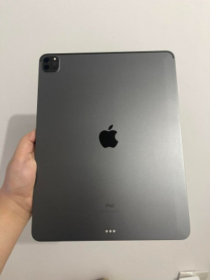 iPad Pro 12.9-inch (4th generation)