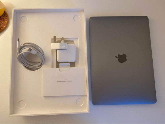 Macbook Air 2020 256GB 8GB RAM