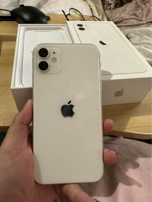 iPhone 11