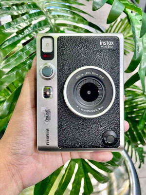 INSTAX MINI EVO