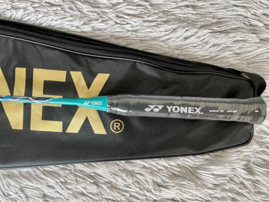 Yonex NanoFlare 700