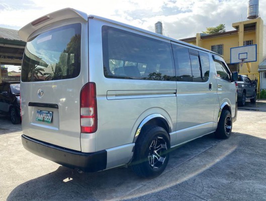 2013 TOYOTA HIACE COMMUTER - CHEAPEST SUPER SALE IN THE MARKET