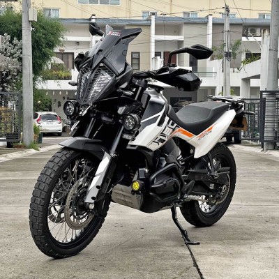 2019 KTM 790 adventure