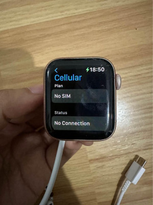 Apple Watch Series 5 Cellular 40MM Rose Gold