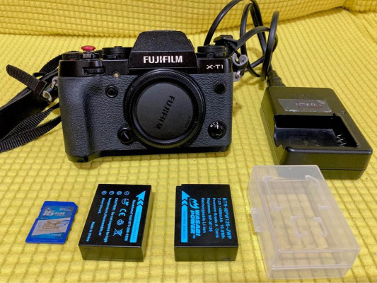 Fujifilm XT1 body only (no lens, no box)