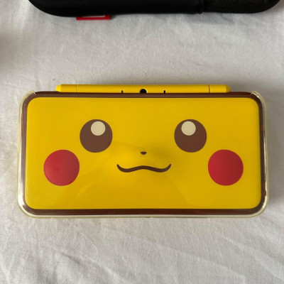 New Nintendo 2ds XL Pikachu Edition cfw 128gb